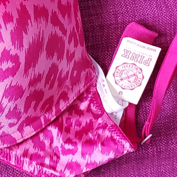 Victoria's Secret Pink Ultimate Push up 34C - Picture 5 of 6
